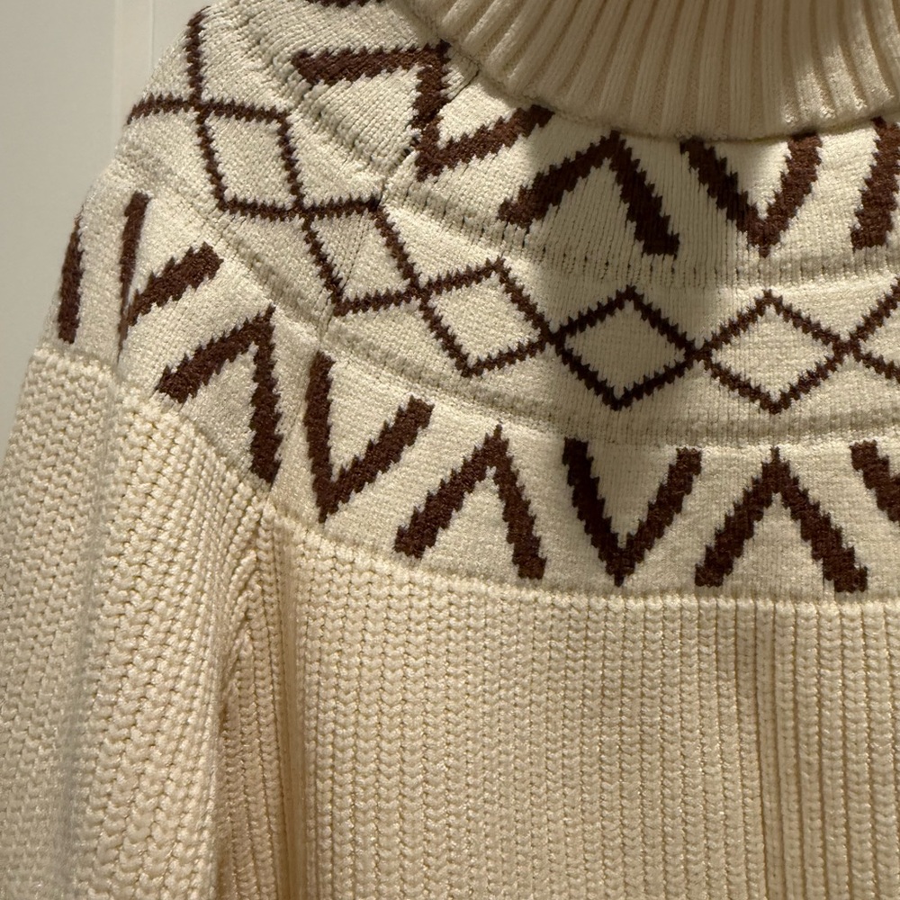 Varley Cream and Brown Turtleneck Sweater - Picture 15 of 16